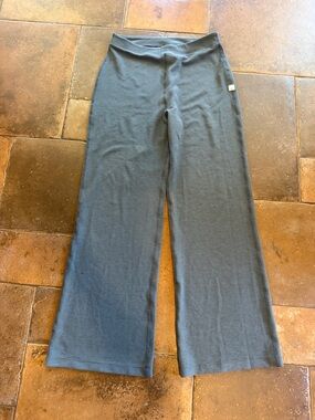 Vuori Gray Lounge Pants Wide Leg Size Large